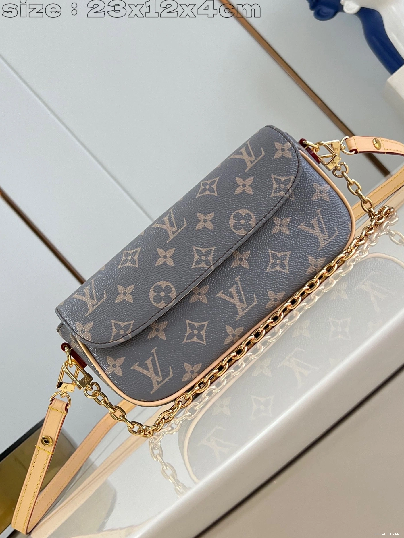 Official oldcobbler Ivy-23.5*12*4.3cm Wallet VUITTON on LOUIS Chain 0708